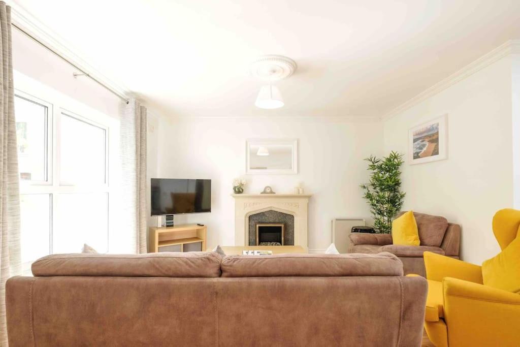 Apartment Stylish & Modern 6-bed Townhouse W/parking *